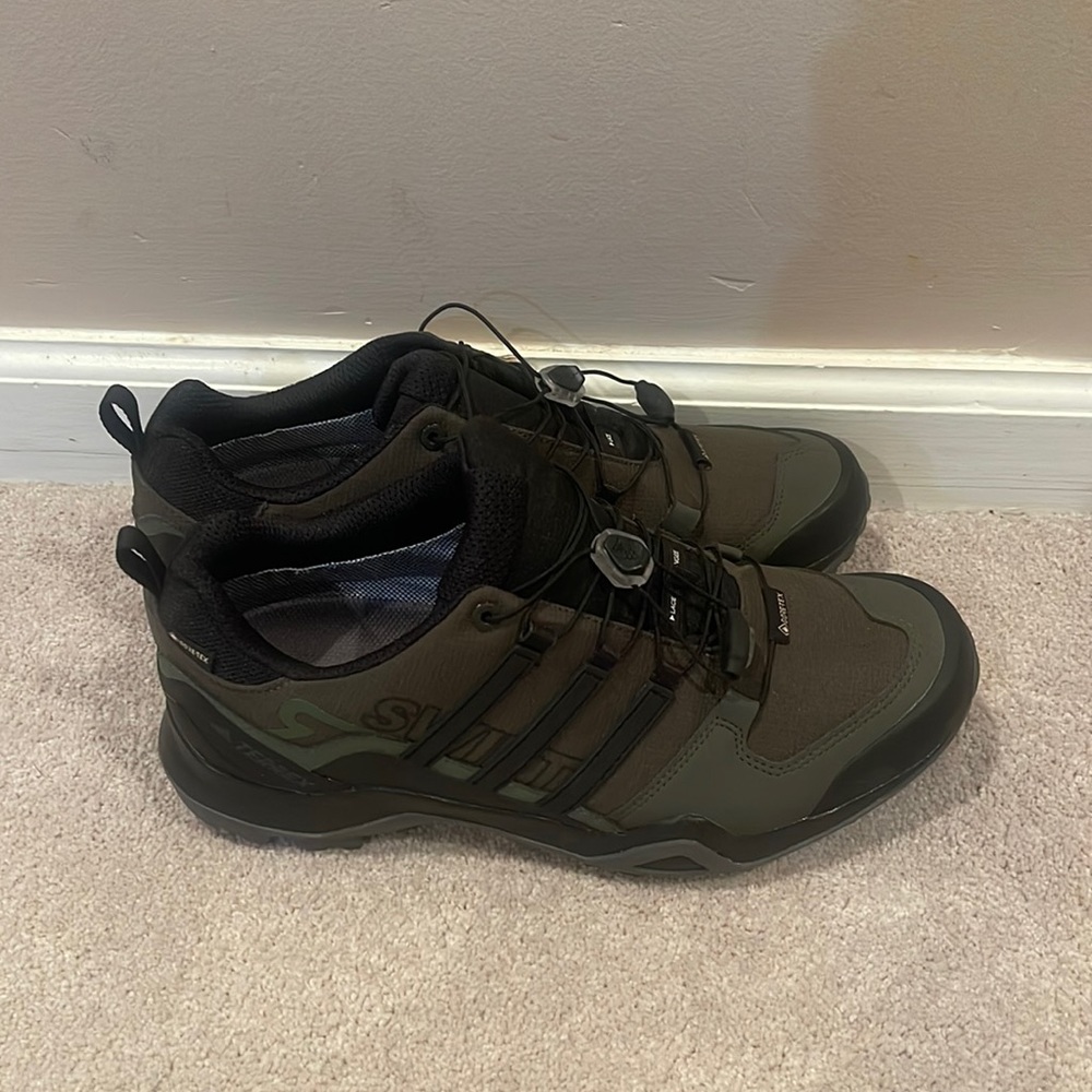 Mens Adidas Gore-tex hiking shoe